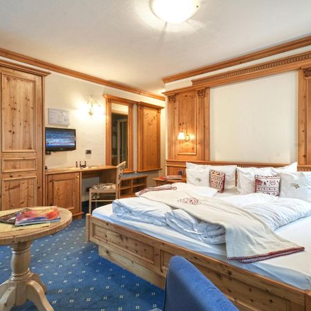 מדונה די קמפיליו Hotel Gianna מראה חיצוני תמונה