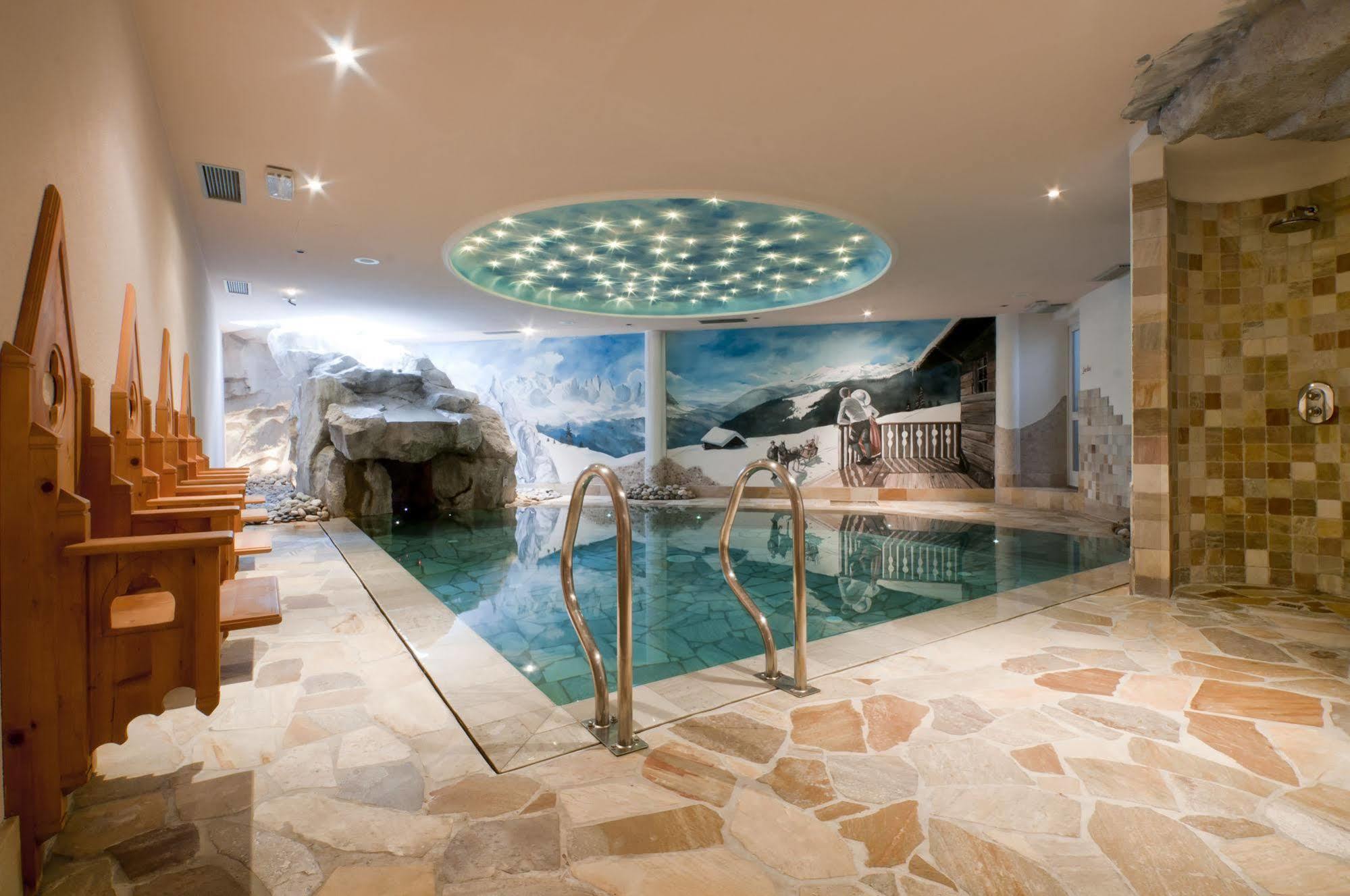 מדונה די קמפיליו Hotel Gianna מראה חיצוני תמונה