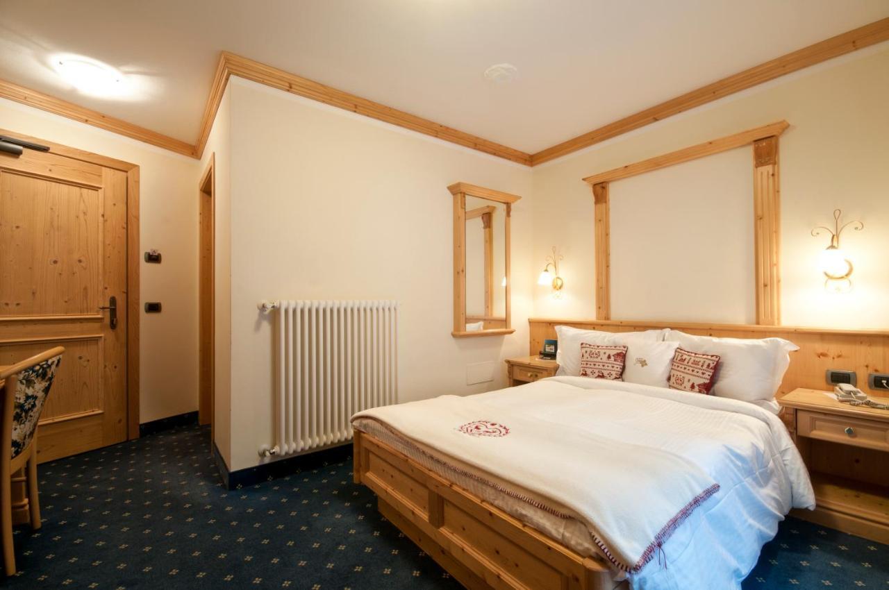 מדונה די קמפיליו Hotel Gianna חדר תמונה