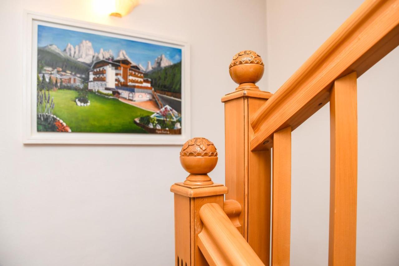 מדונה די קמפיליו Hotel Gianna מראה חיצוני תמונה
